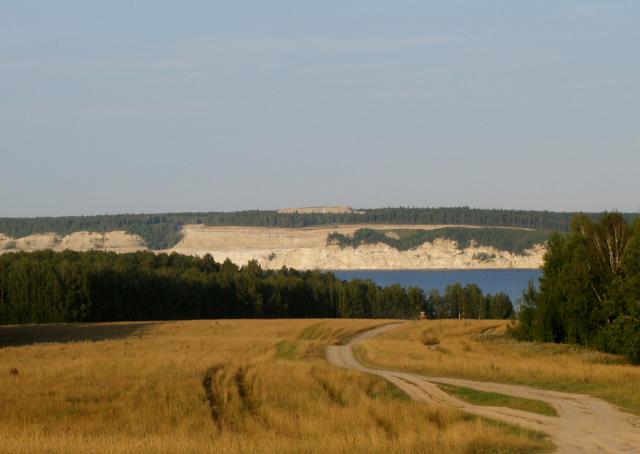 Вид на Каму и карьер